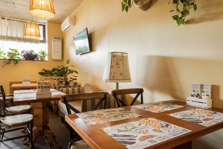 Интерьер ресторана Джонджоли