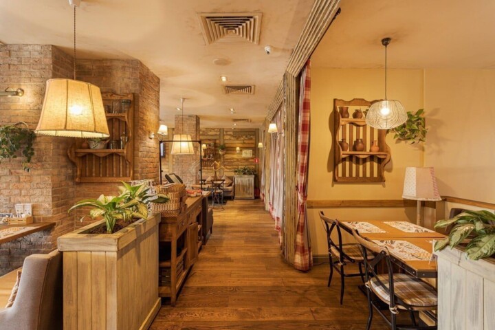 Интерьер ресторана Джонджоли