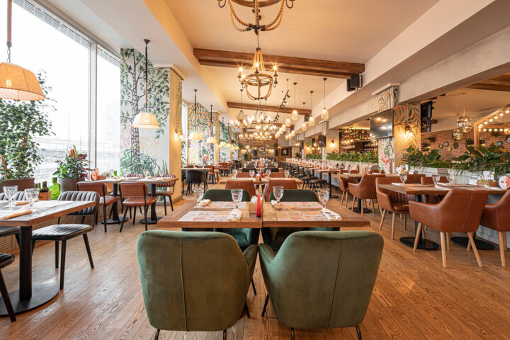 Интерьер ресторана Джонджоли