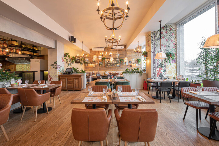 Интерьер ресторана Джонджоли