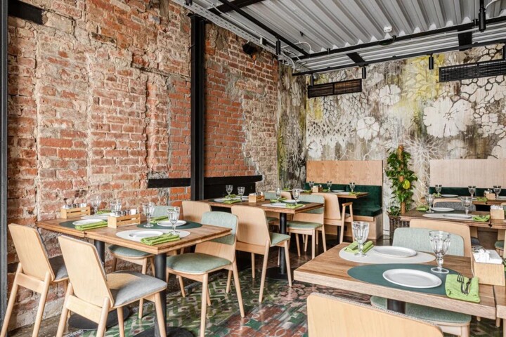 Интерьер ресторана Джонджоли