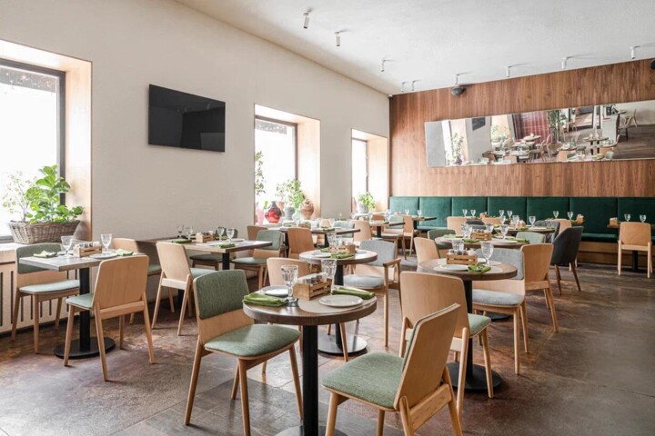 Интерьер ресторана Джонджоли