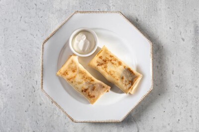 Домашние блины с мясом по-грузински и сметаной