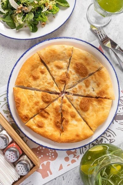 Пост: Пирог Лобиани с красной фасолью