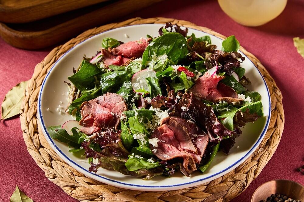 Салат с ростбифом