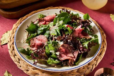 Салат с ростбифом