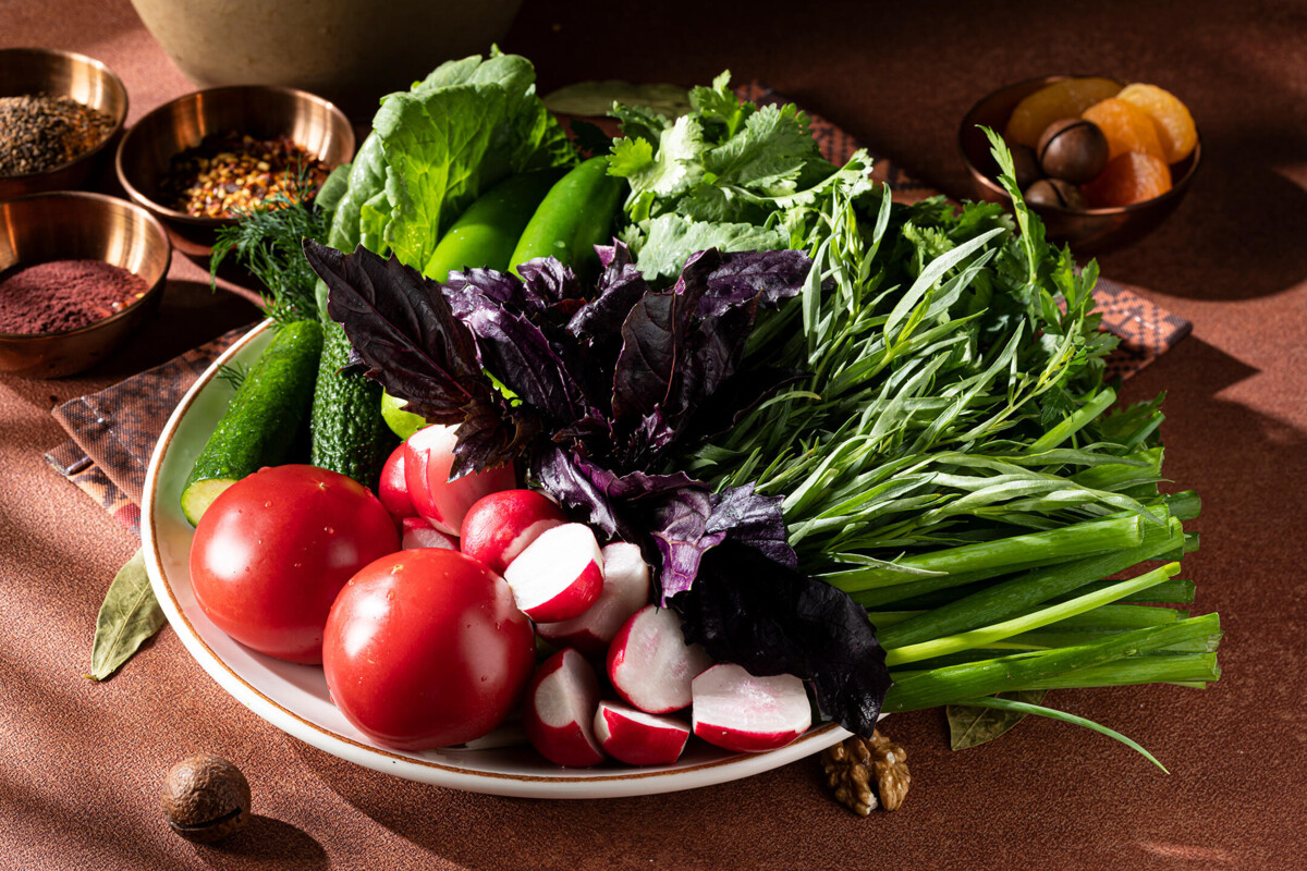 Сезонные овощи с ароматной зеленью