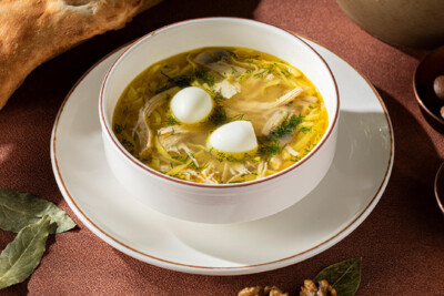 Домашний суп-лапша с курицей и грибами