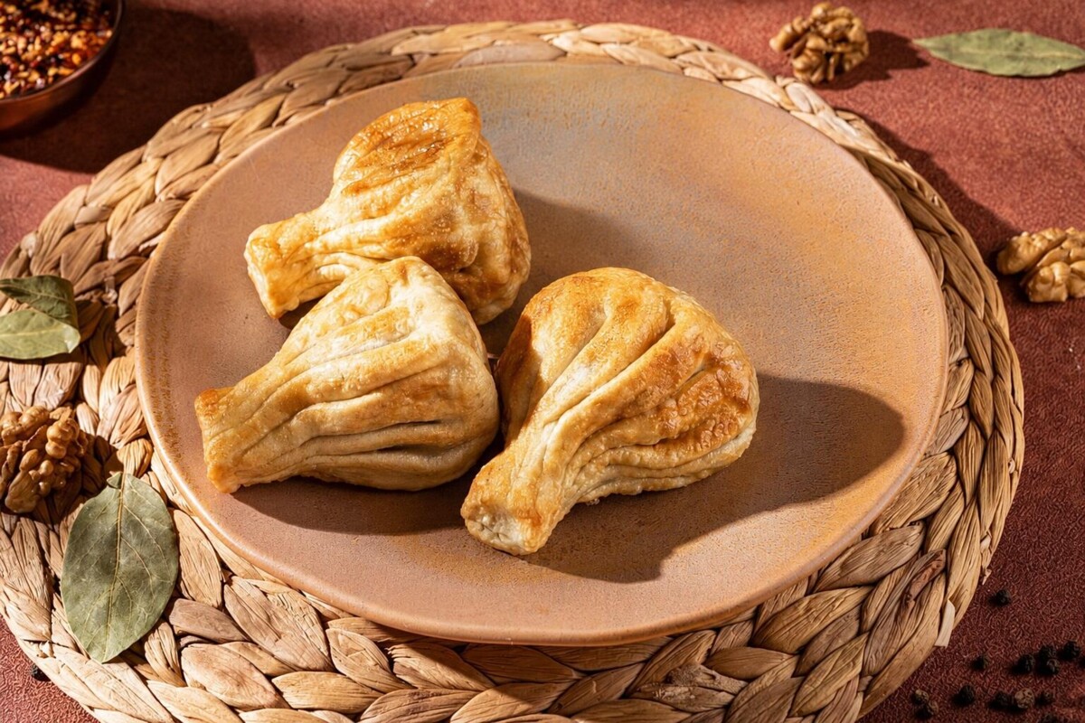 Жареные хинкали с говядиной и свининой (3 шт)